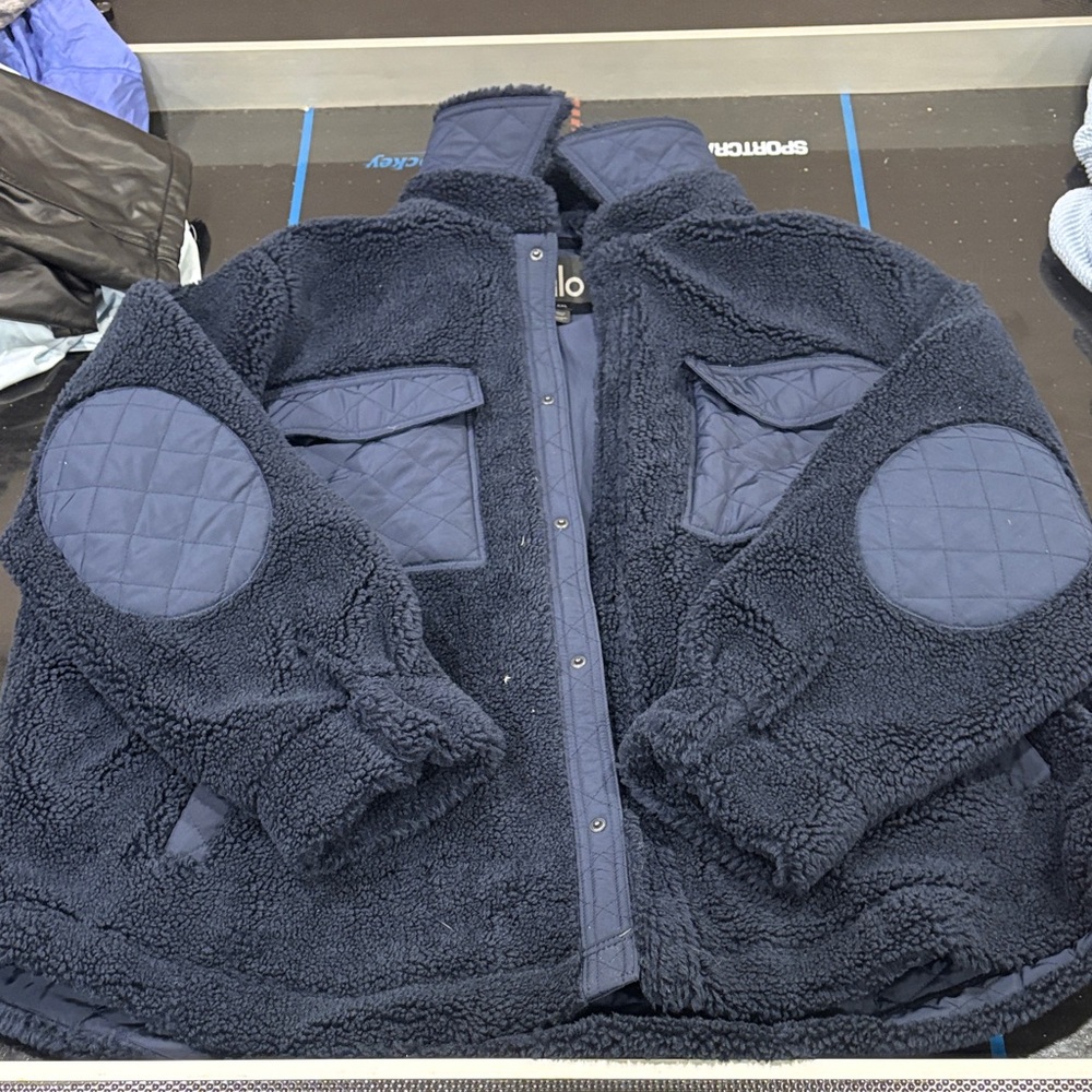 ALO Yoga Navy Sherpa edge jacket
